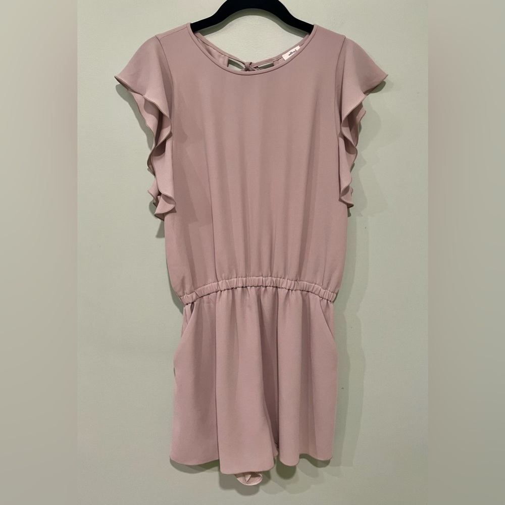 WILFRED Flutter Sleeve Soft Pink Taupe color Shorts Romper  Size Medium